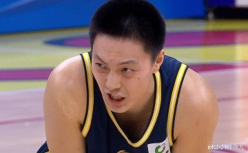 开云体育官网-广东本赛季离队第一人？萨林杰坑惨杜锋，奎因确认留下！